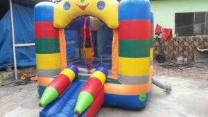 Piscina de bolinhas inflavel modelo sol